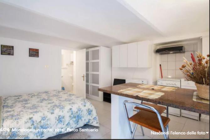 Apartamento Location Turistic Monolocale Nel Parco Del Santuario Asti Exterior foto