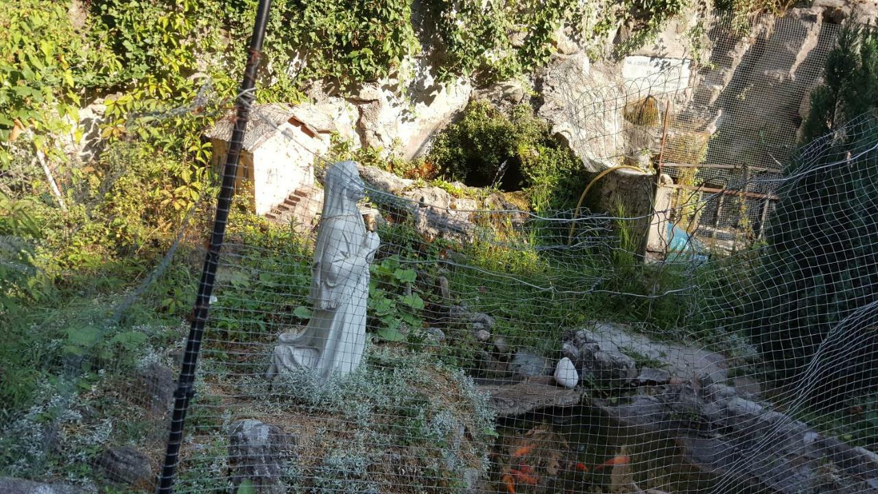 Apartamento Location Turistic Monolocale Nel Parco Del Santuario Asti Exterior foto